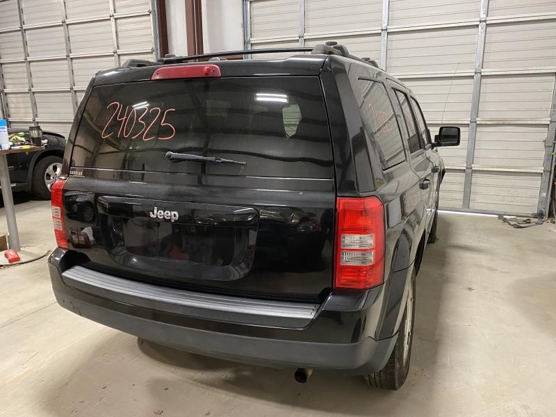 Vehicle/101368_03.jpg