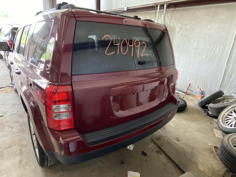 Vehicle/103411_02.jpg