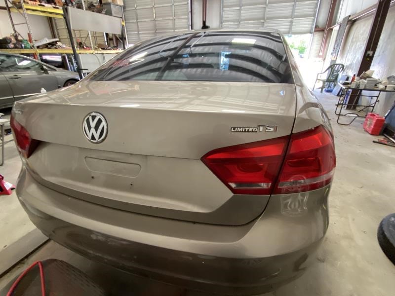 Vehicle/106564_03.jpg