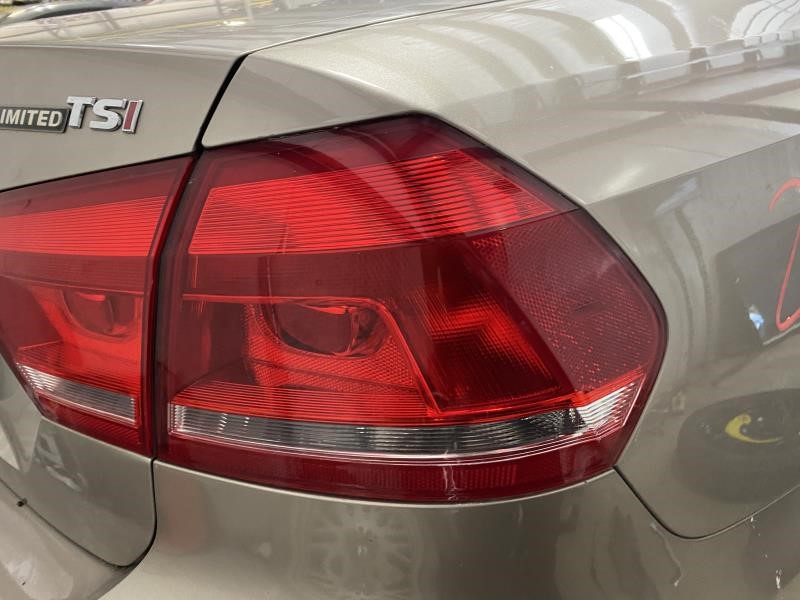 Vehicle/106564_10.jpg