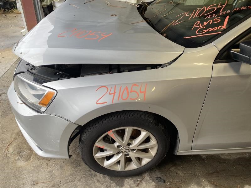 Vehicle/110344_06.jpg