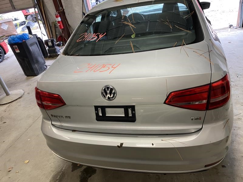 Vehicle/110344_12.jpg