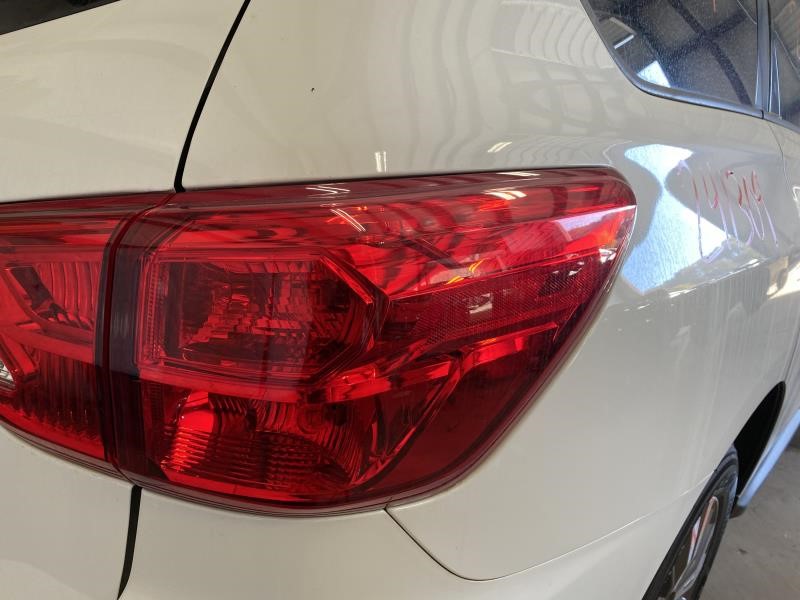 Vehicle/112520_11.jpg