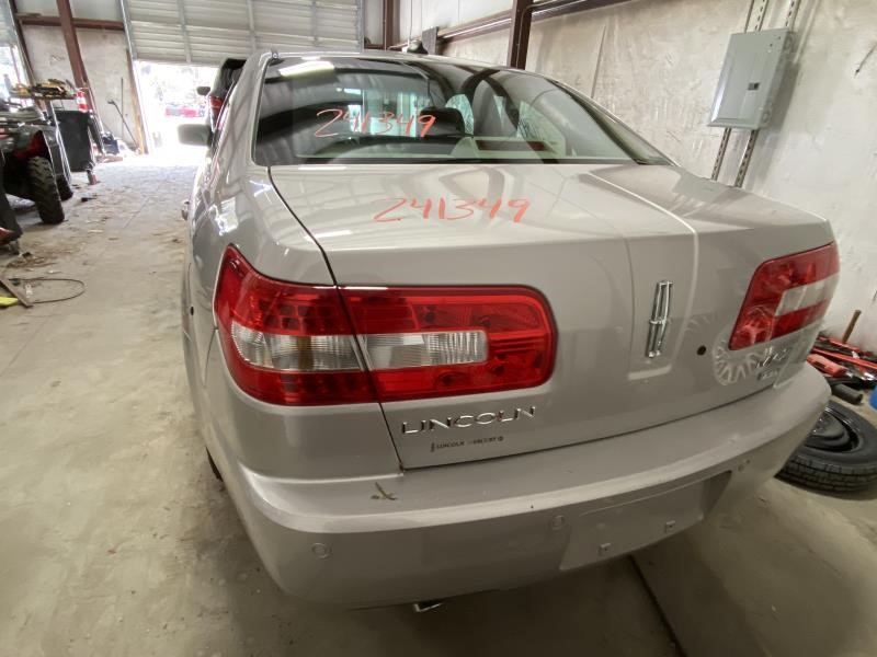 Vehicle/112964_02.jpg