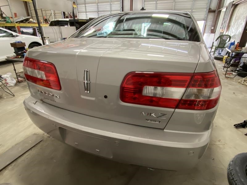 Vehicle/112964_03.jpg