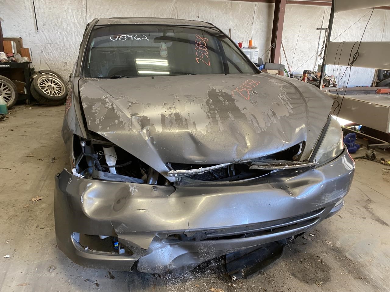 Vehicle/114705_04.jpg