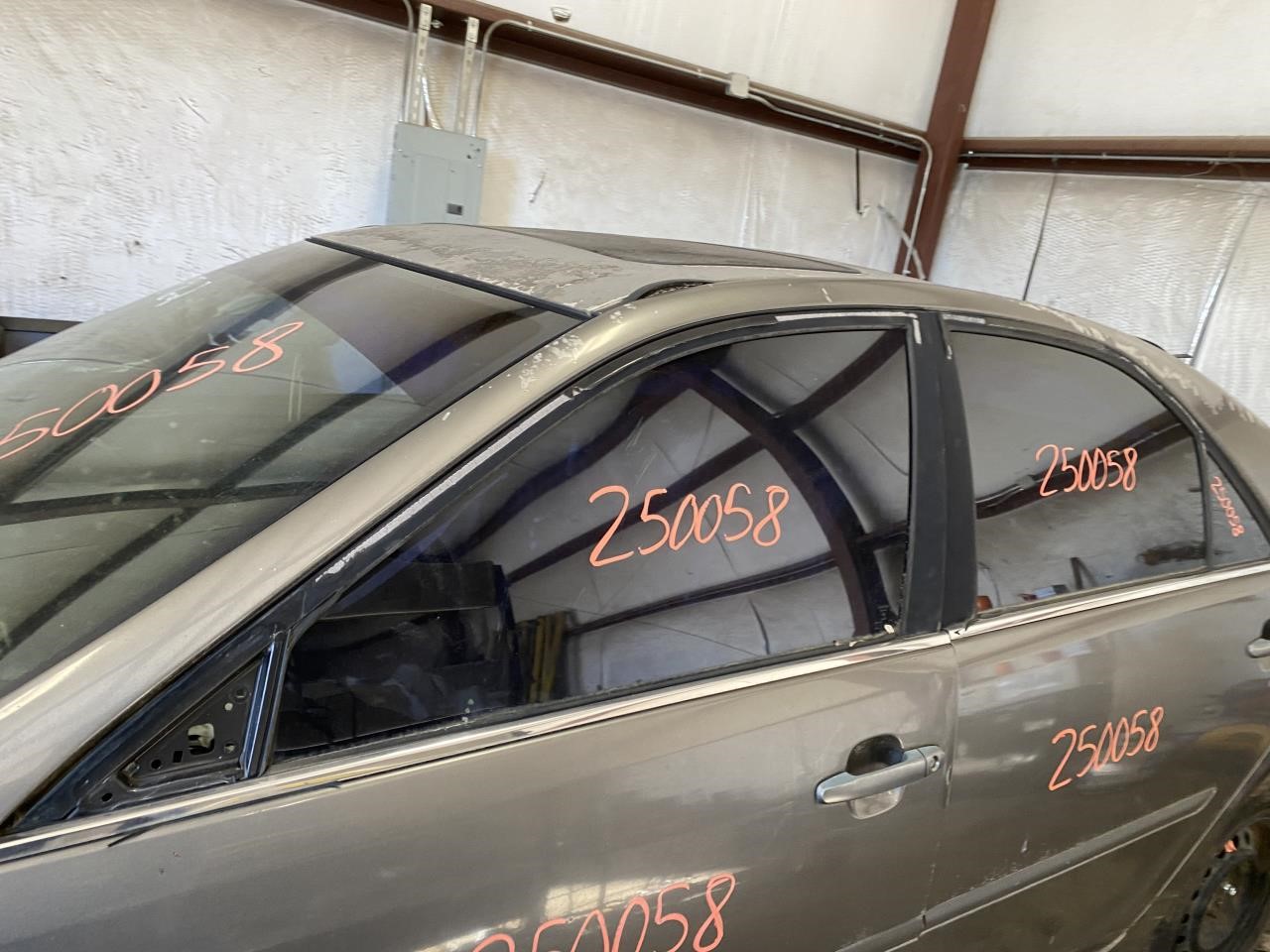 Vehicle/114705_06.jpg