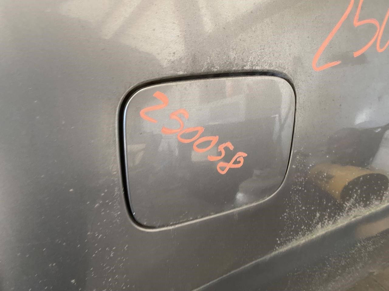 Vehicle/114705_10.jpg
