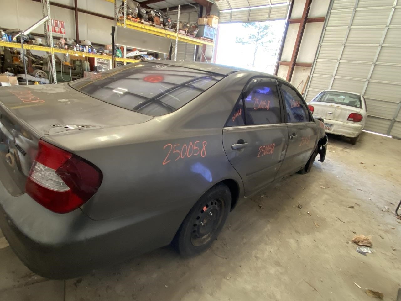 Vehicle/114705_12.jpg