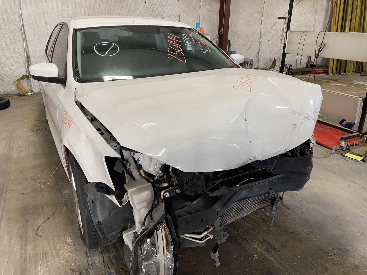 Vehicle/116085_04.jpg