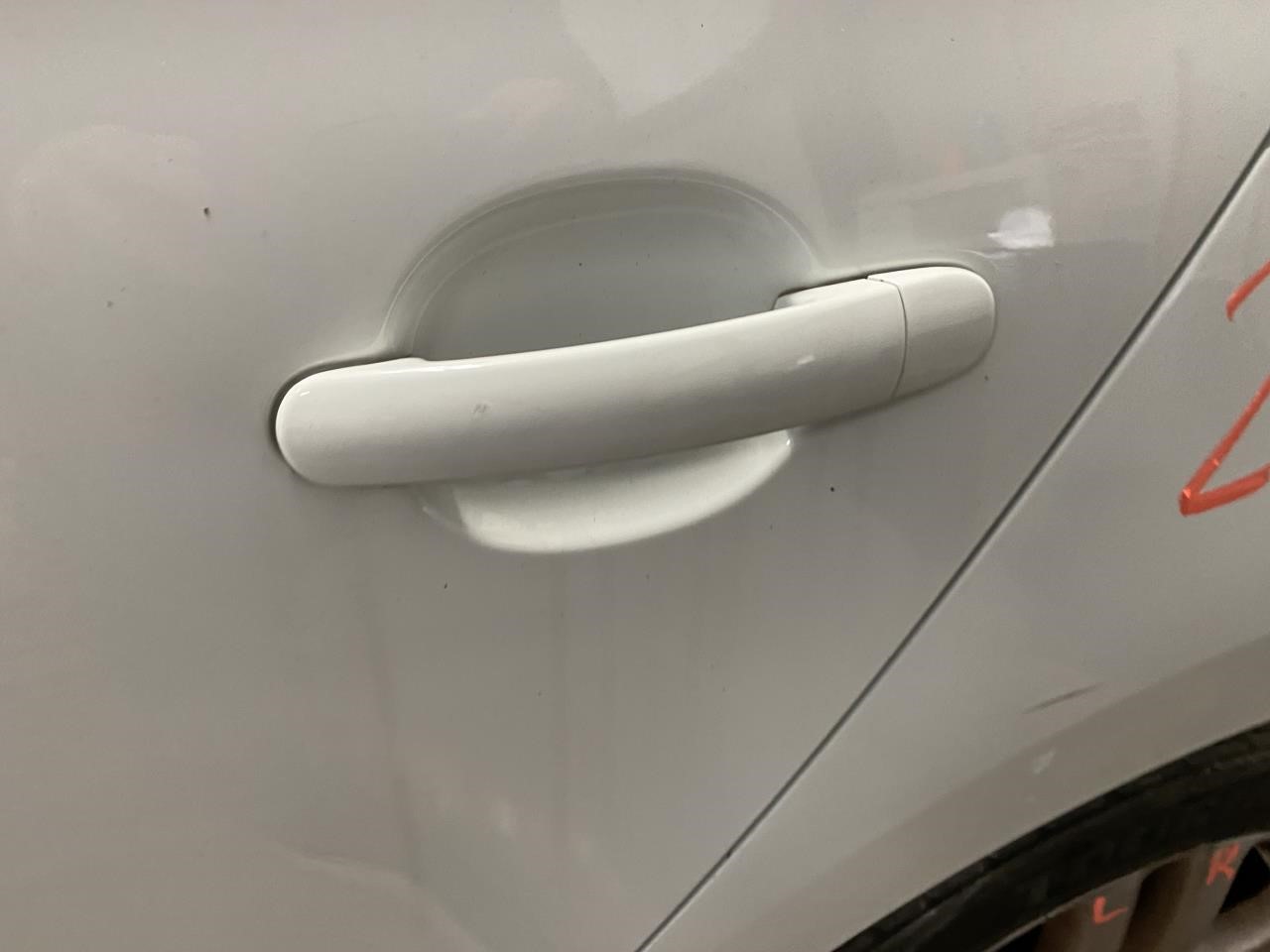 Vehicle/116085_09.jpg