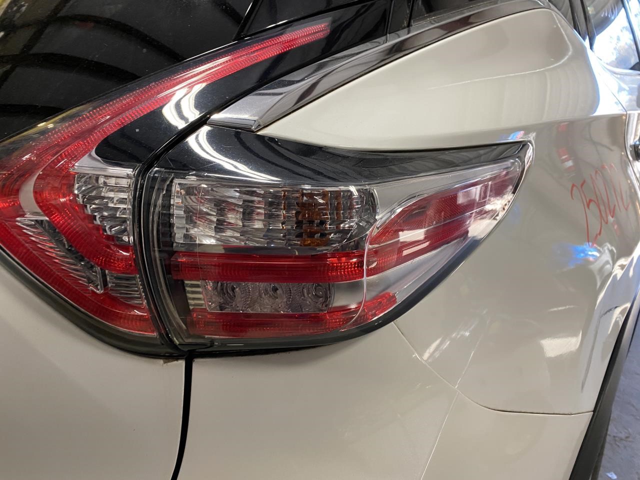 Vehicle/117265_12.jpg