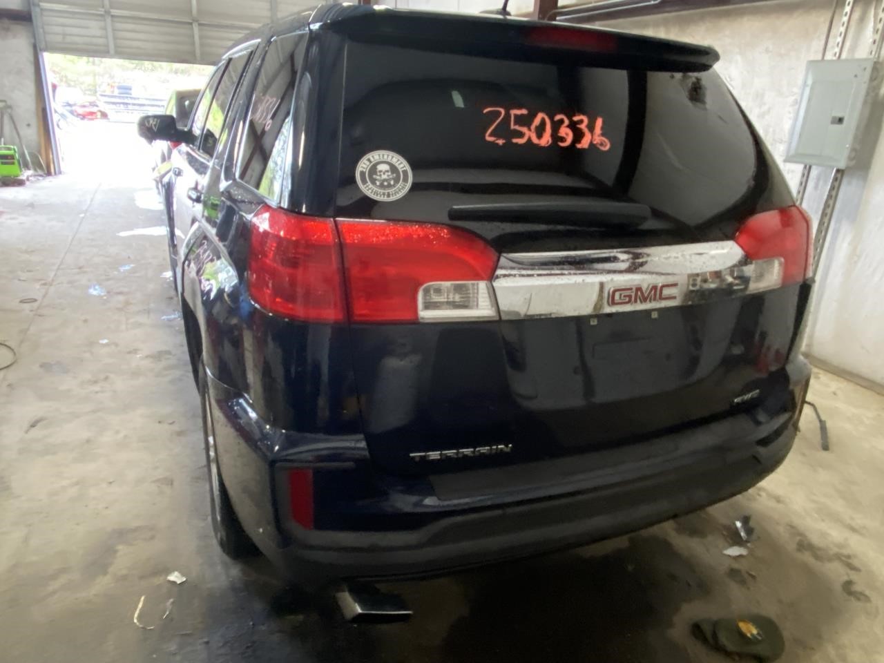 Vehicle/117979_02.jpg
