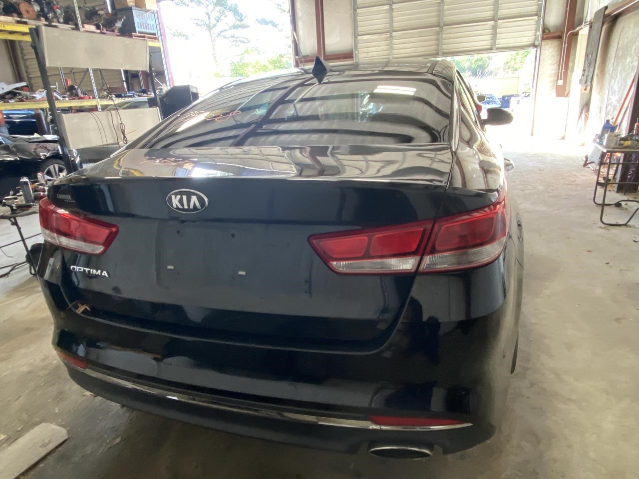 Vehicle/118123_03.jpg