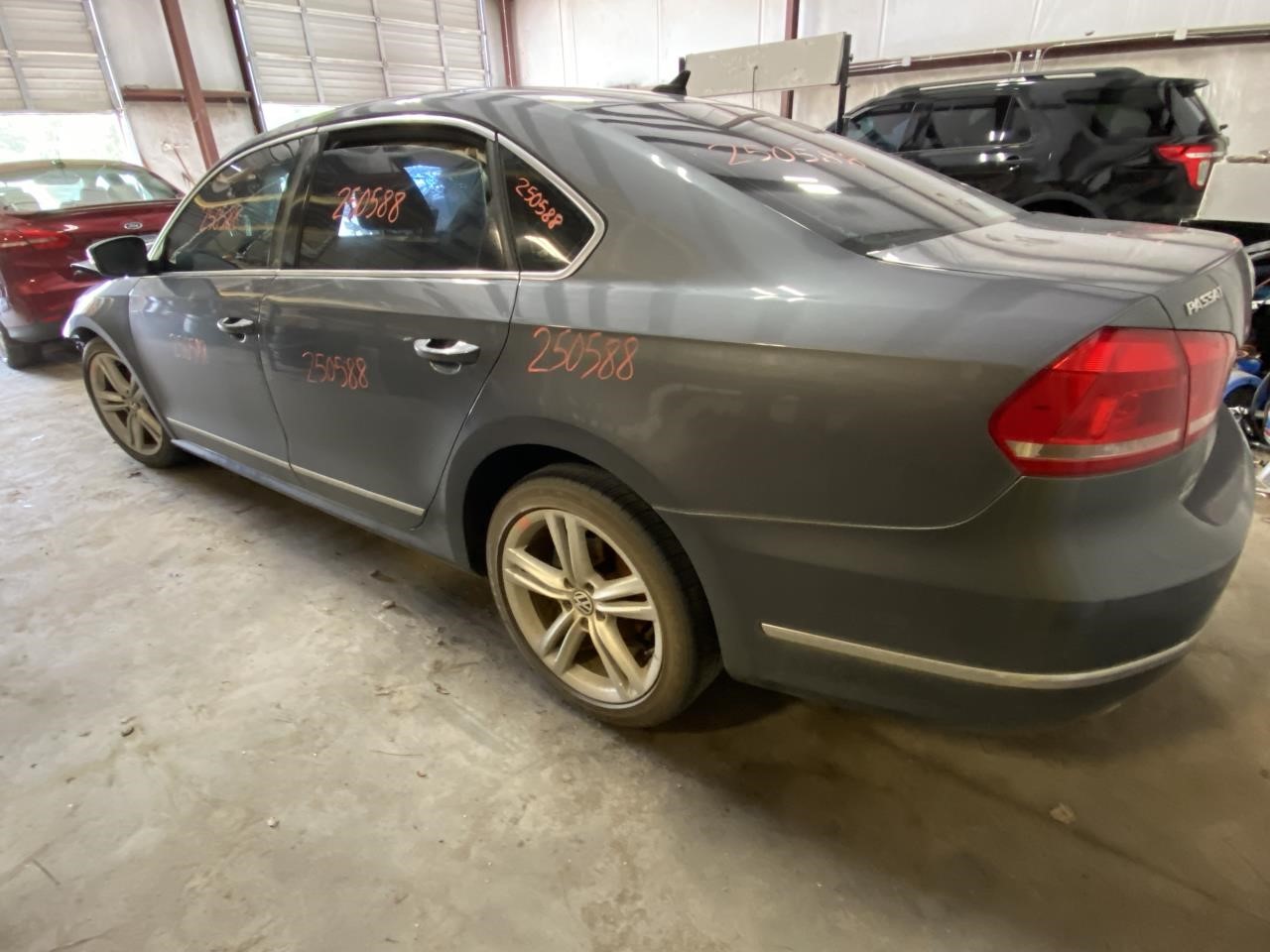Vehicle/119911_08.jpg