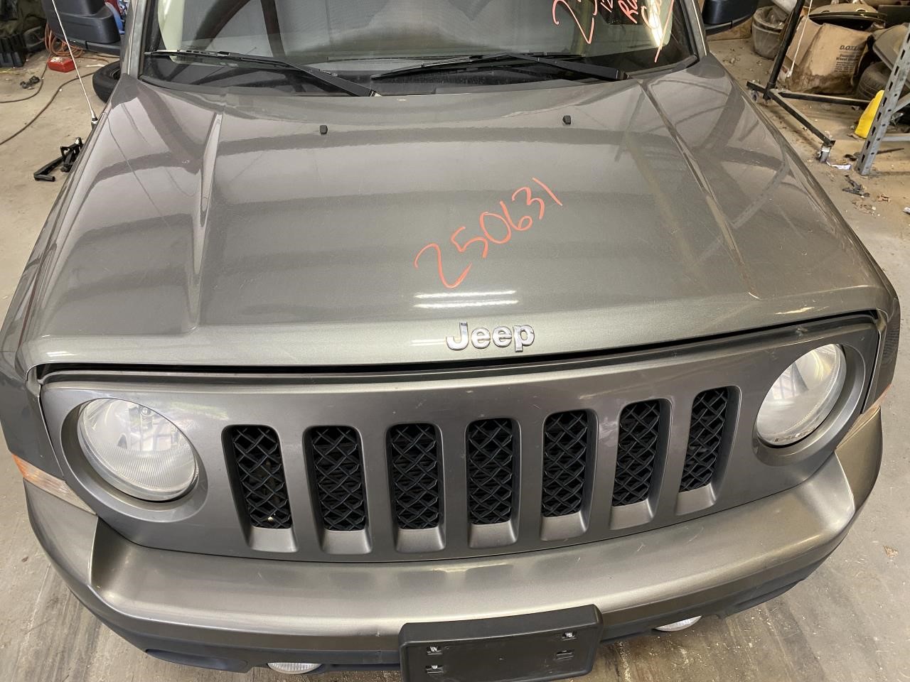 Vehicle/120285_05.jpg