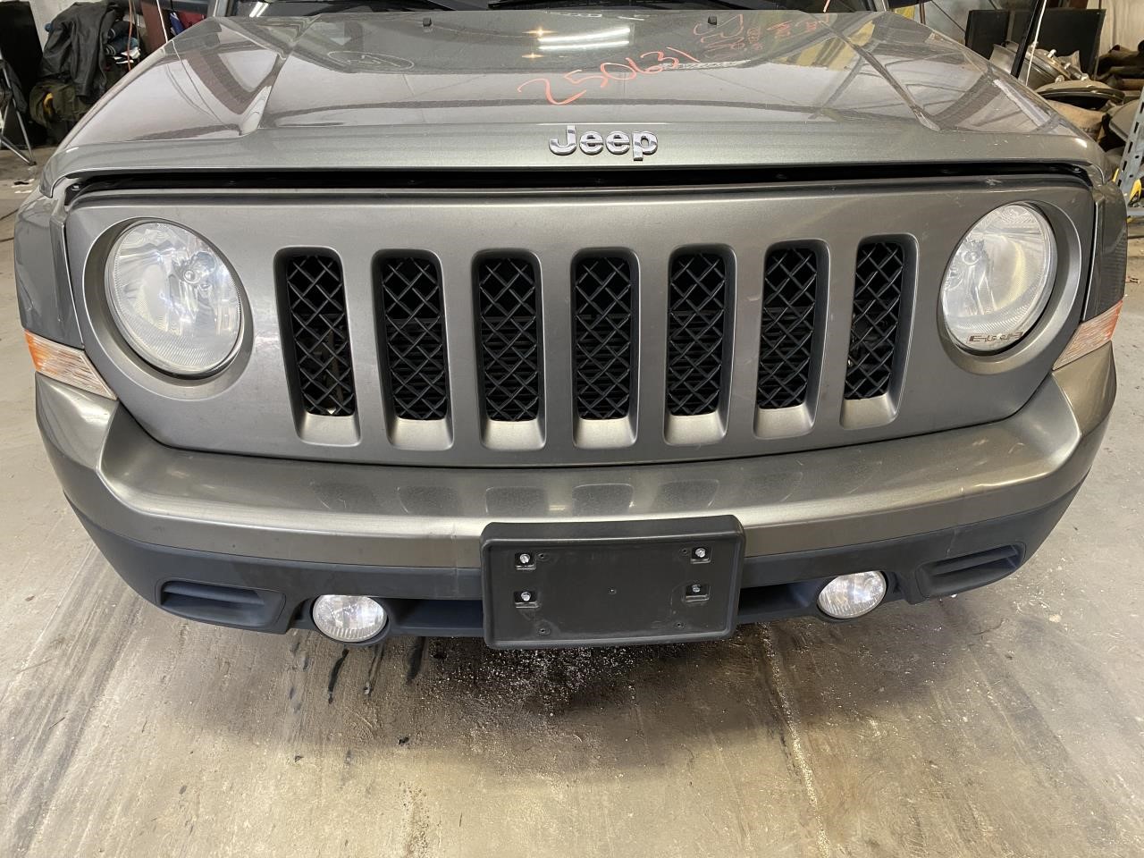 Vehicle/120285_06.jpg