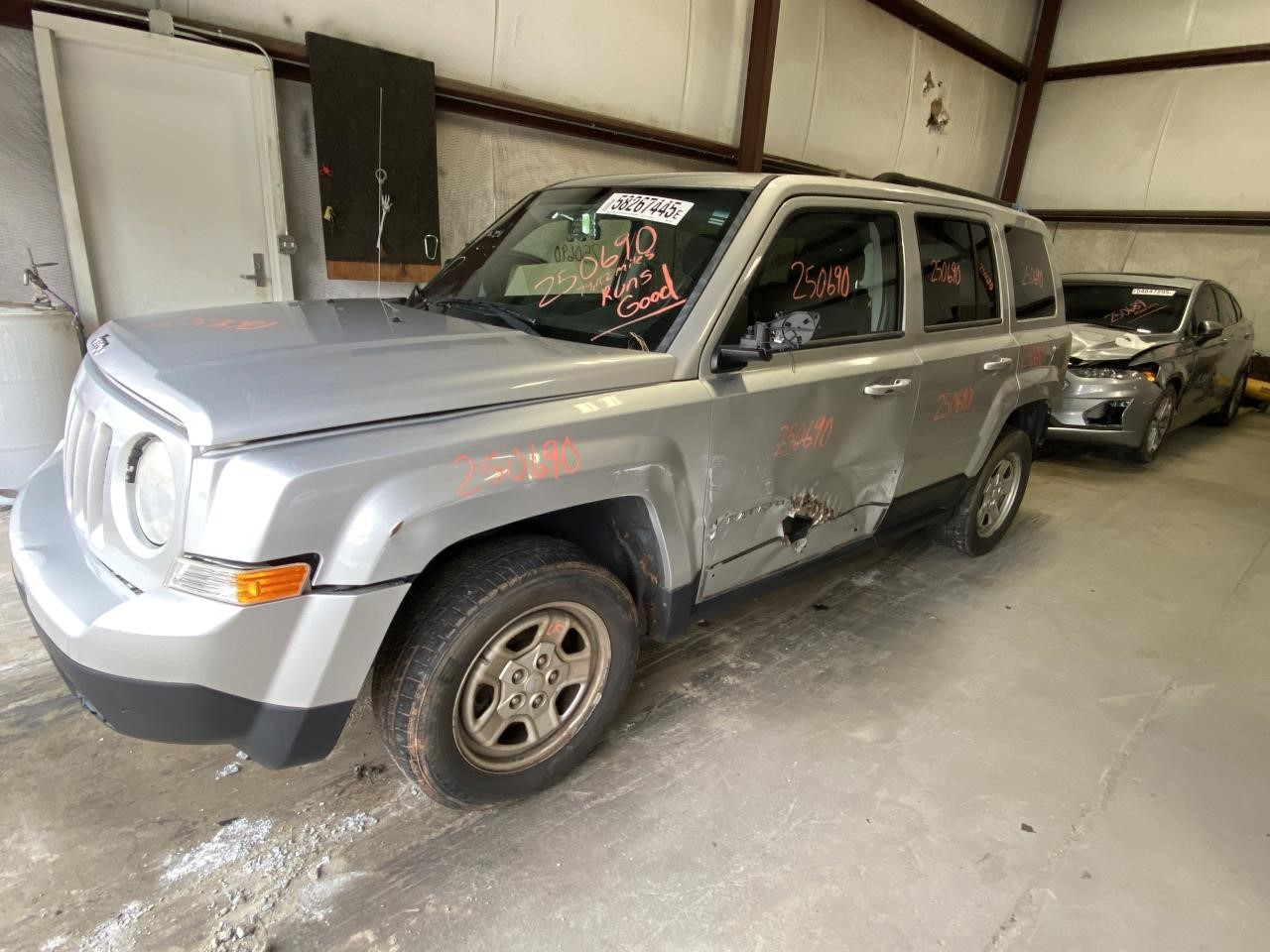 Vehicle/120972_12.jpg