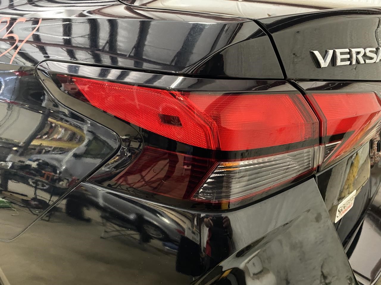 Vehicle/122262_12.jpg