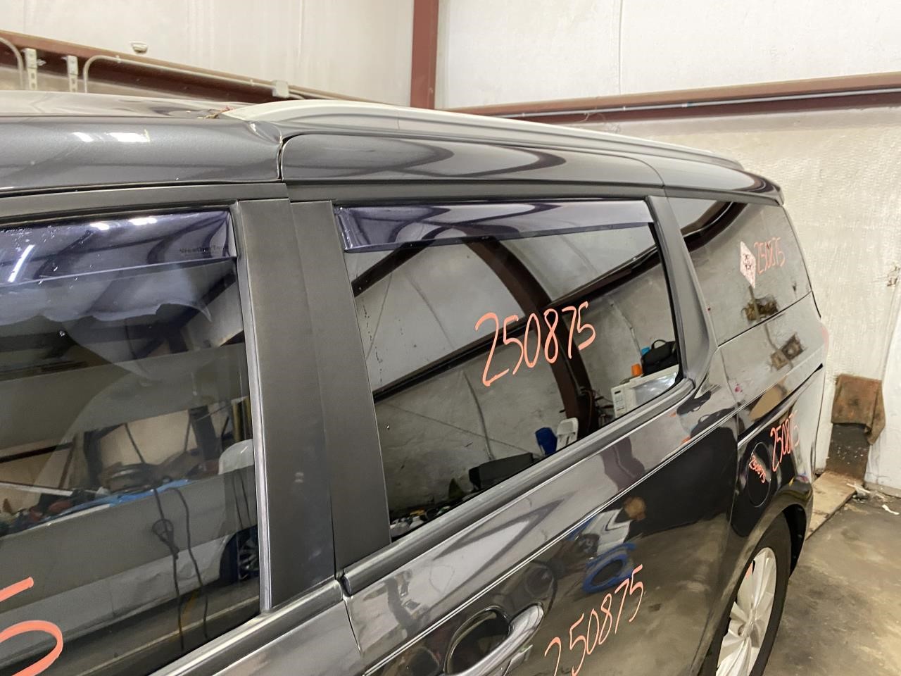 Vehicle/122431_08.jpg