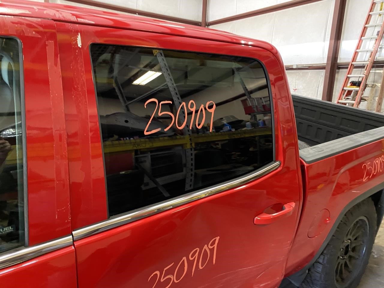 Vehicle/122713_12.jpg