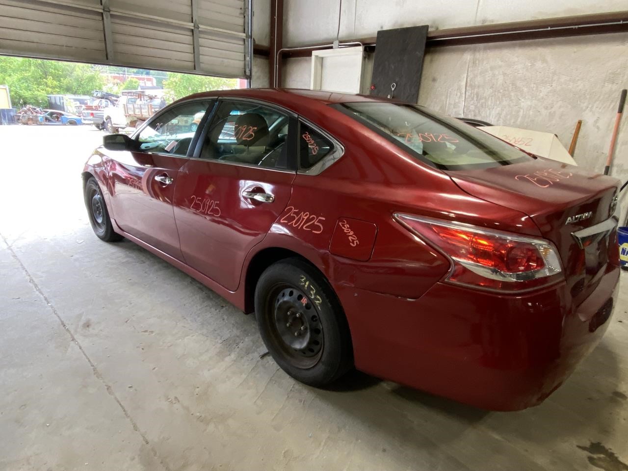 Vehicle/122777_10.jpg
