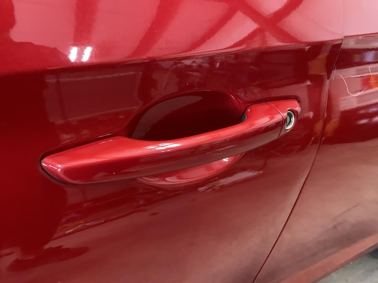 Vehicle/124021_07.jpg