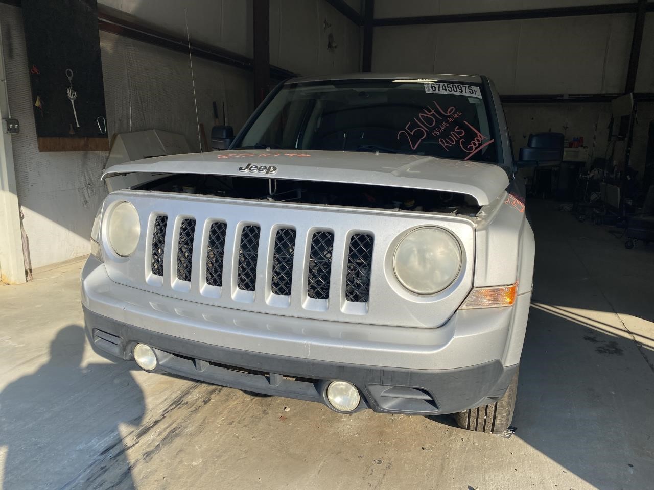 Vehicle/124069_01.jpg