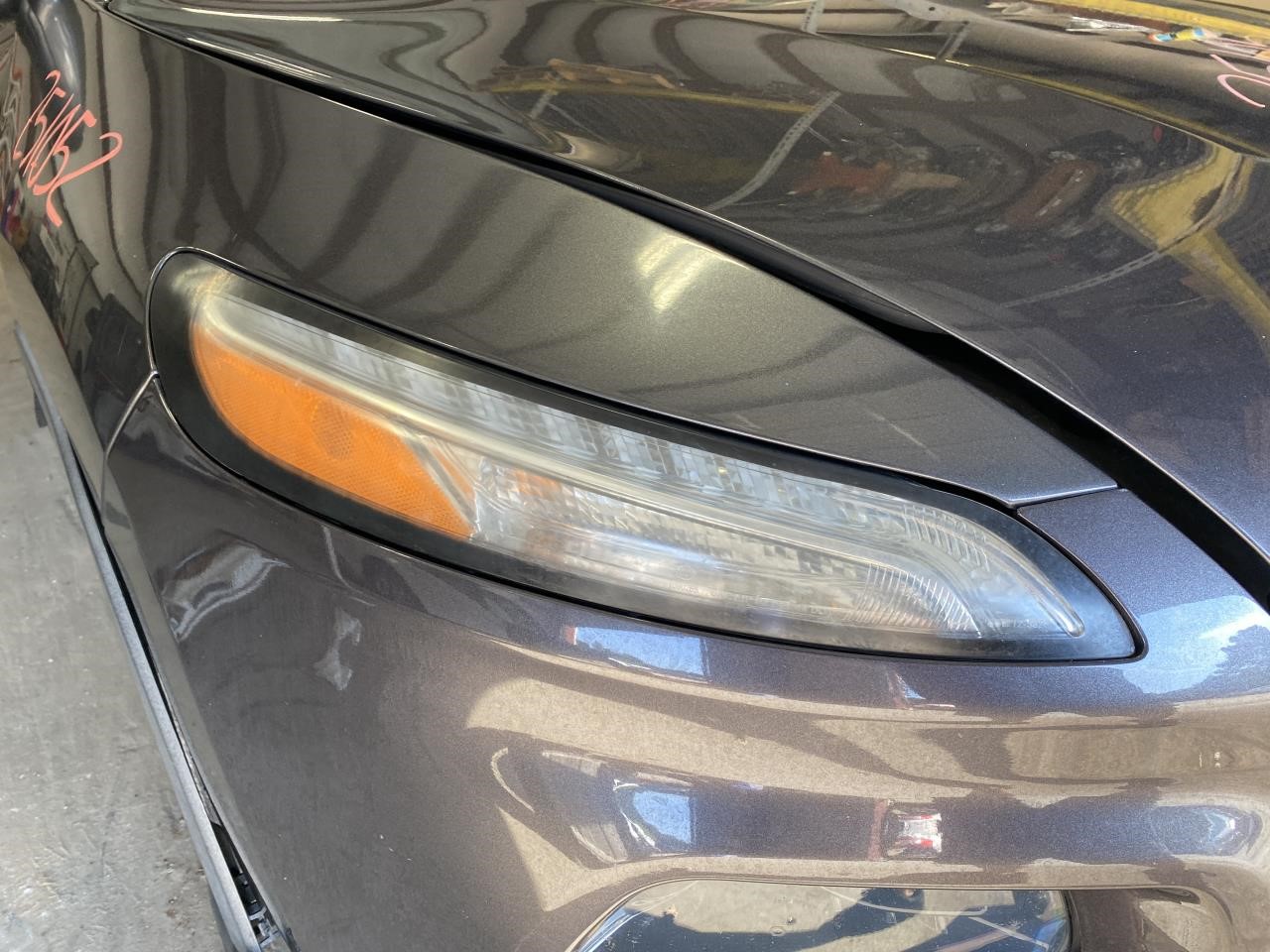Vehicle/124075_12.jpg