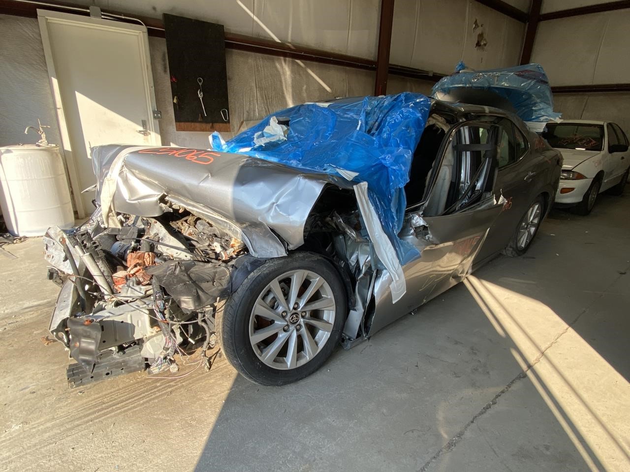 Vehicle/124307_05.jpg