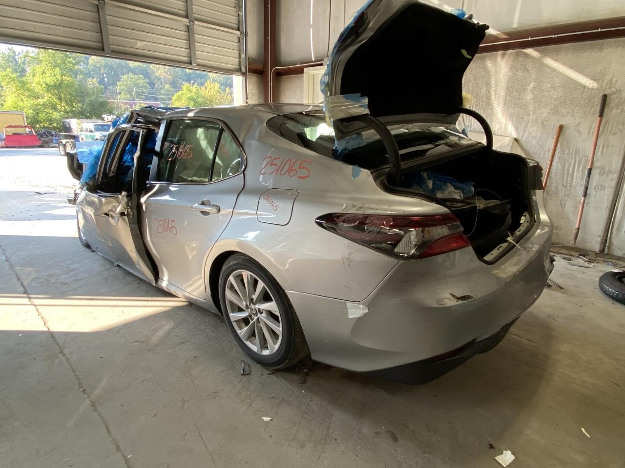 Vehicle/124307_09.jpg