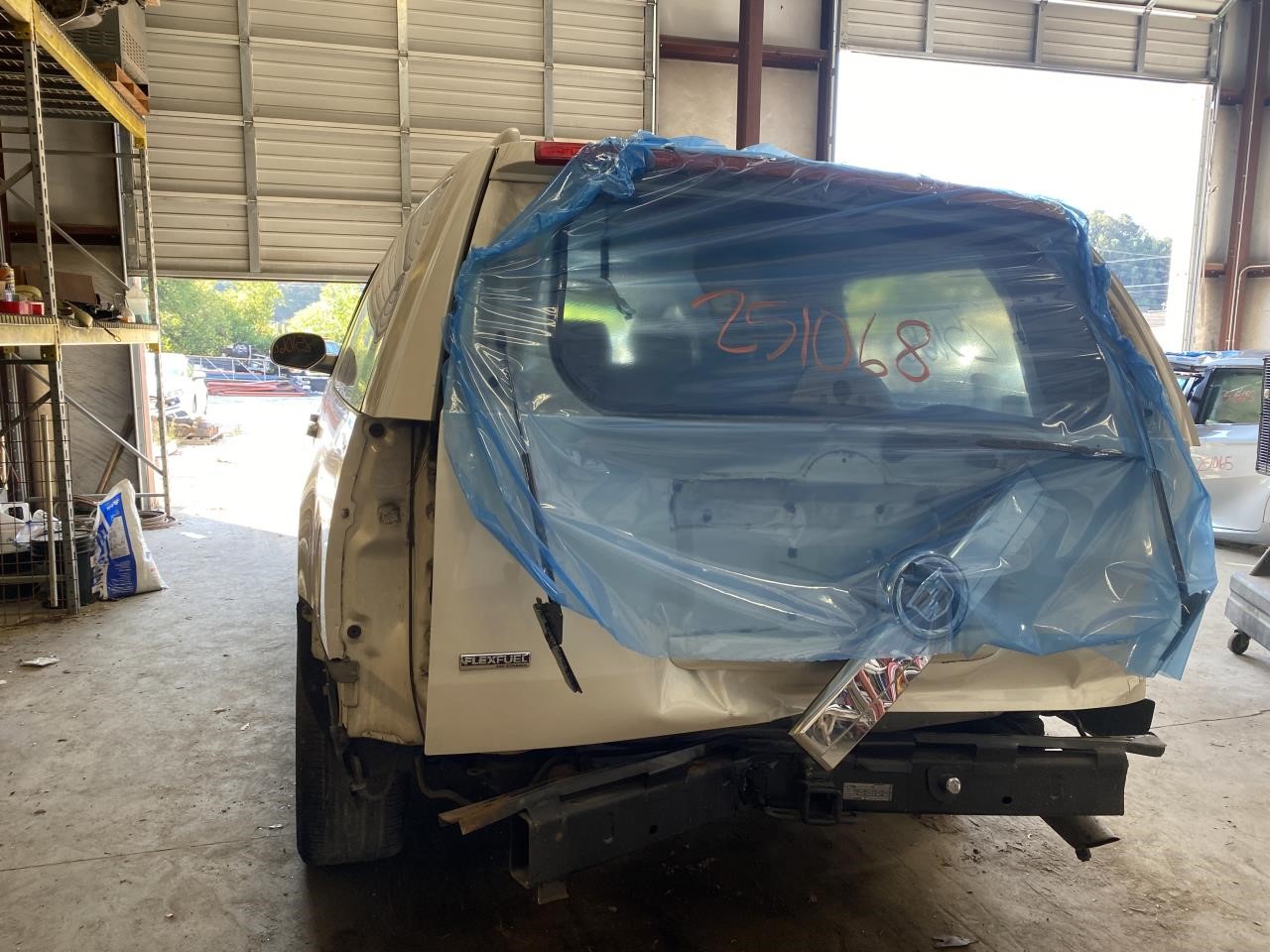 Vehicle/124356_02.jpg