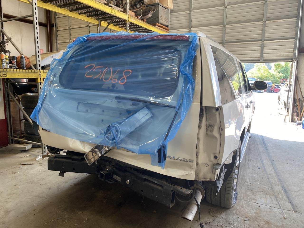 Vehicle/124356_03.jpg