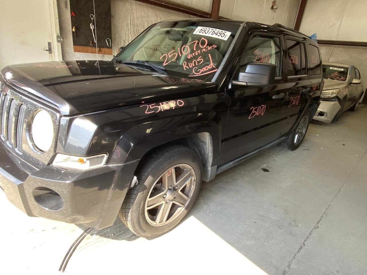Vehicle/124358_08.jpg