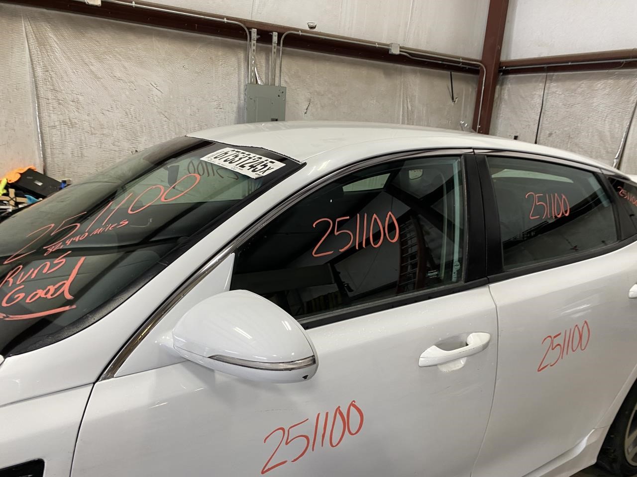 Vehicle/124651_12.jpg