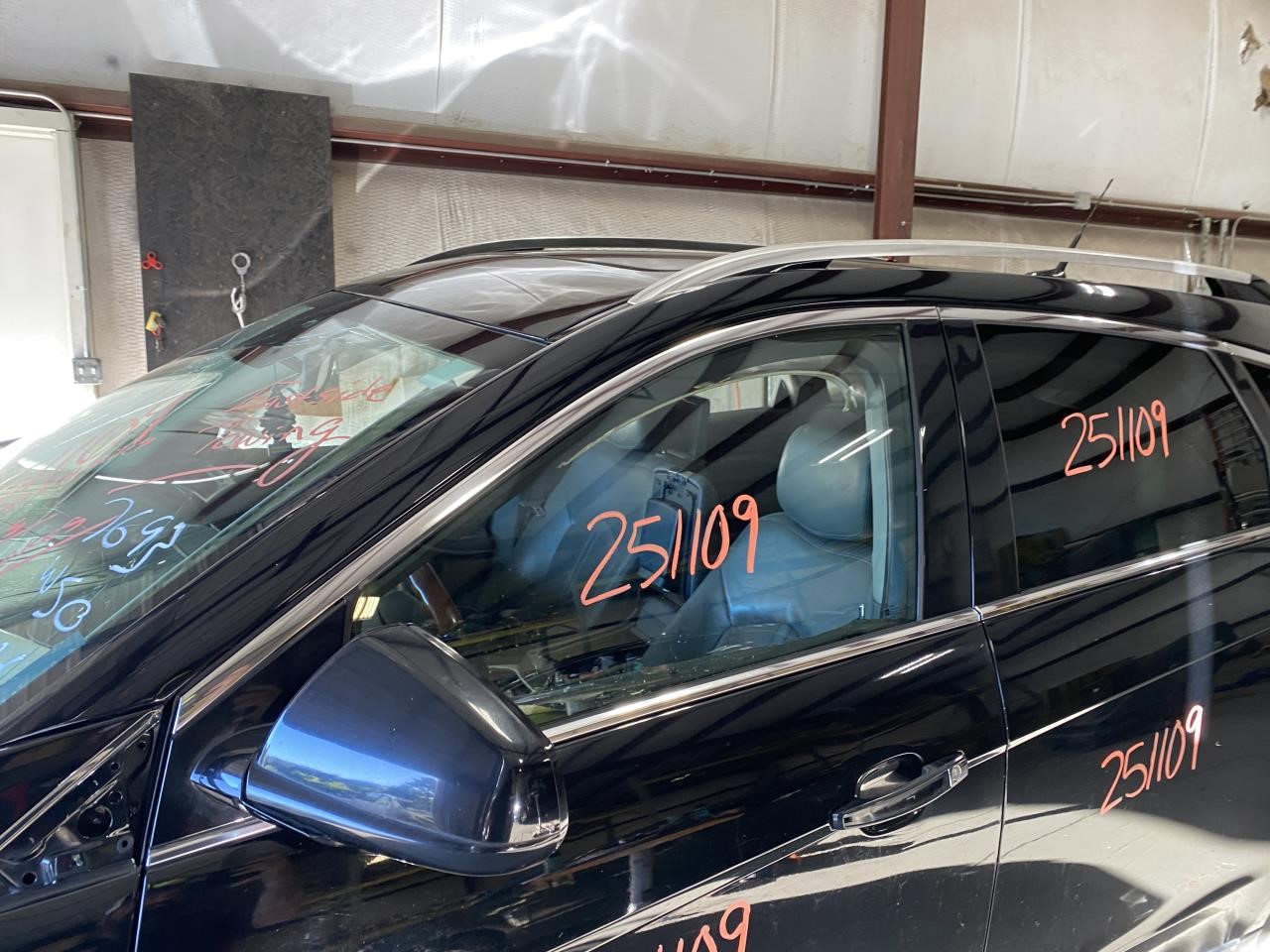Vehicle/124704_07.jpg