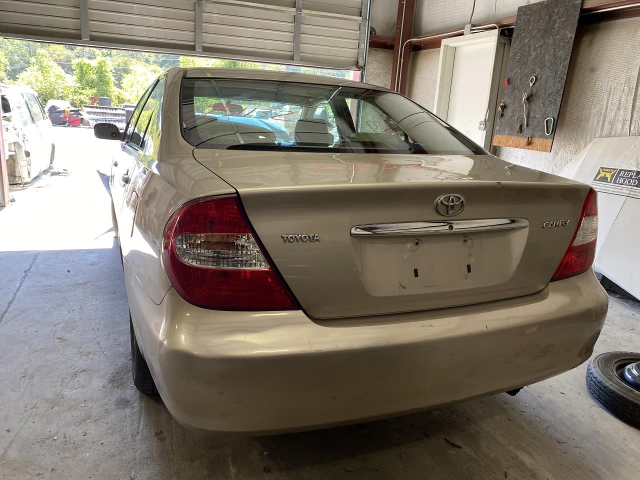 Vehicle/124989_02.jpg
