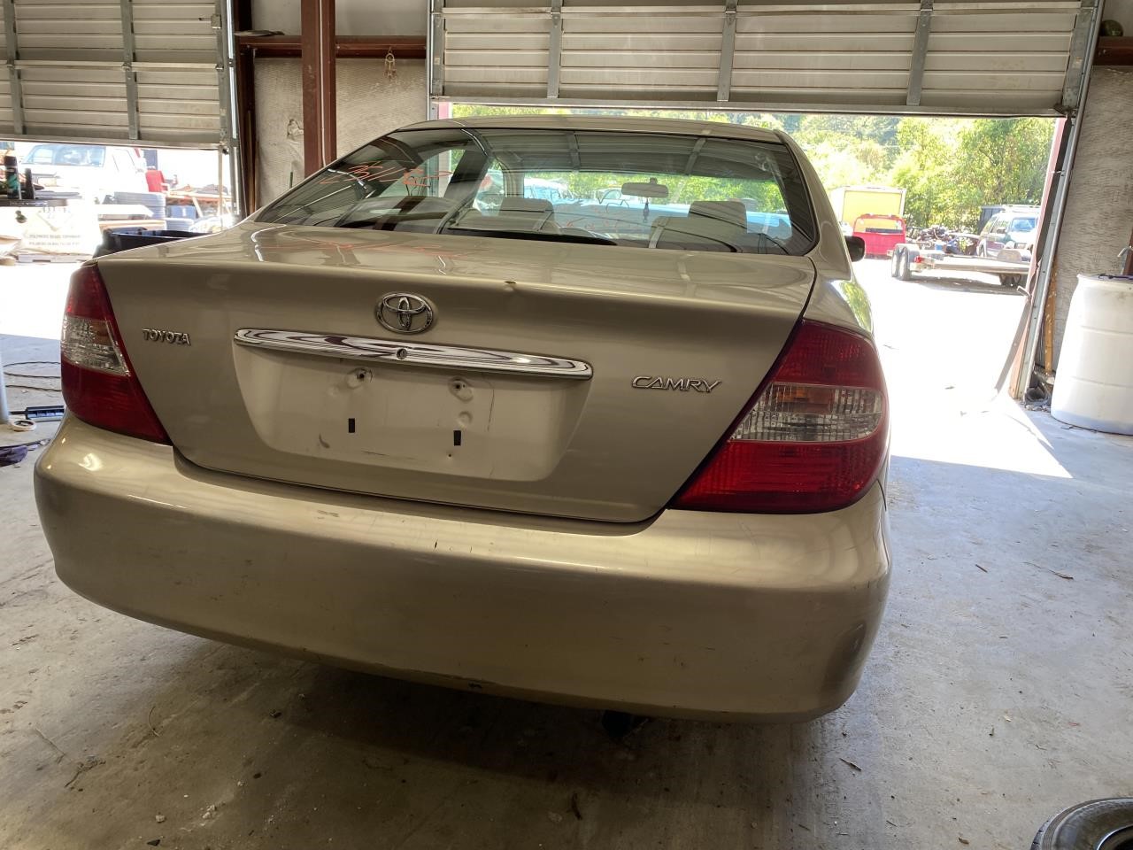 Vehicle/124989_03.jpg