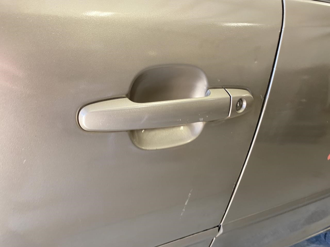 Vehicle/124989_07.jpg