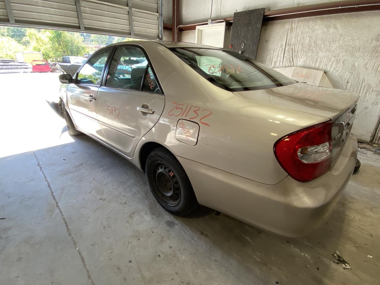 Vehicle/124989_11.jpg