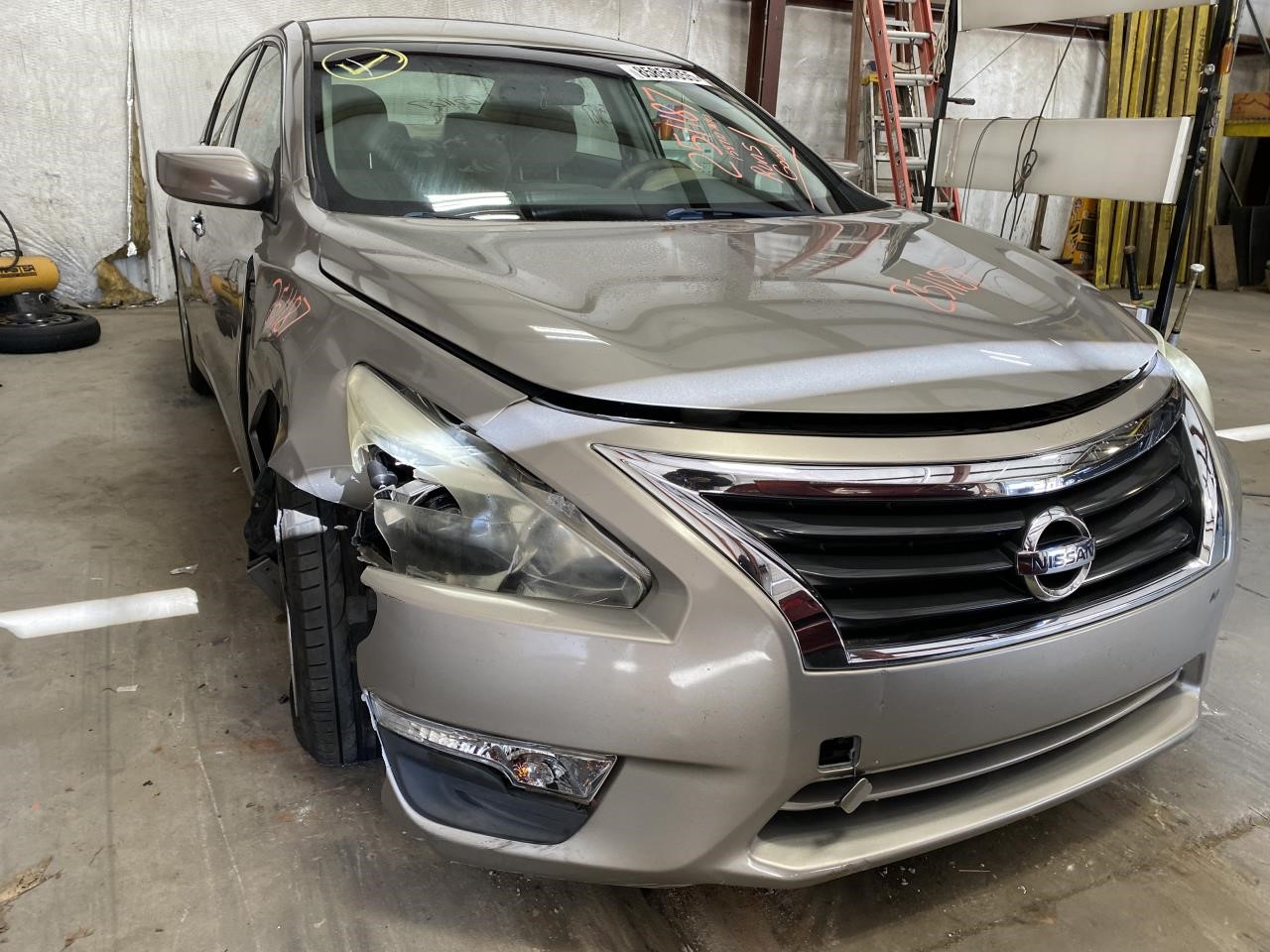 Vehicle/125700_04.jpg