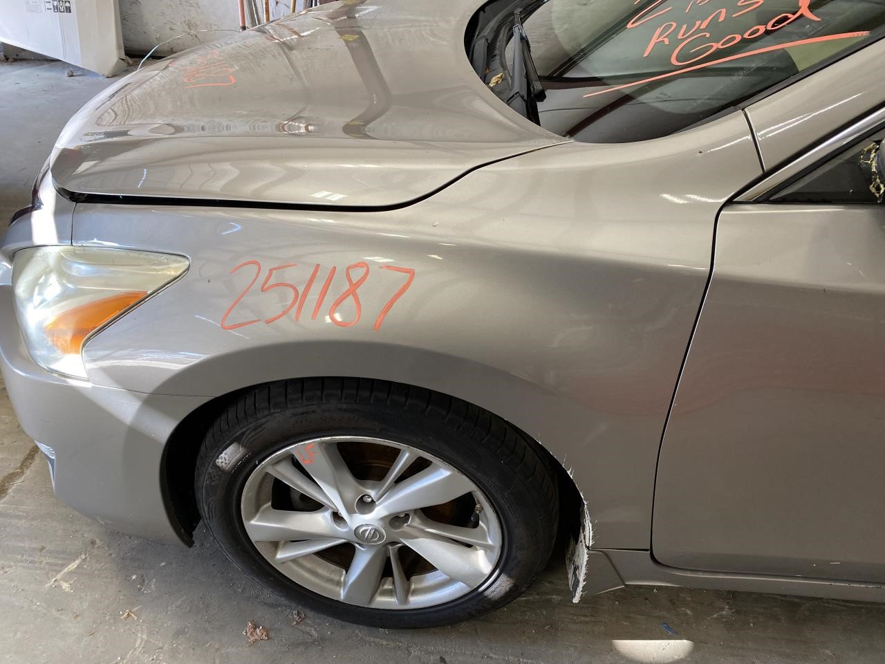 Vehicle/125700_09.jpg