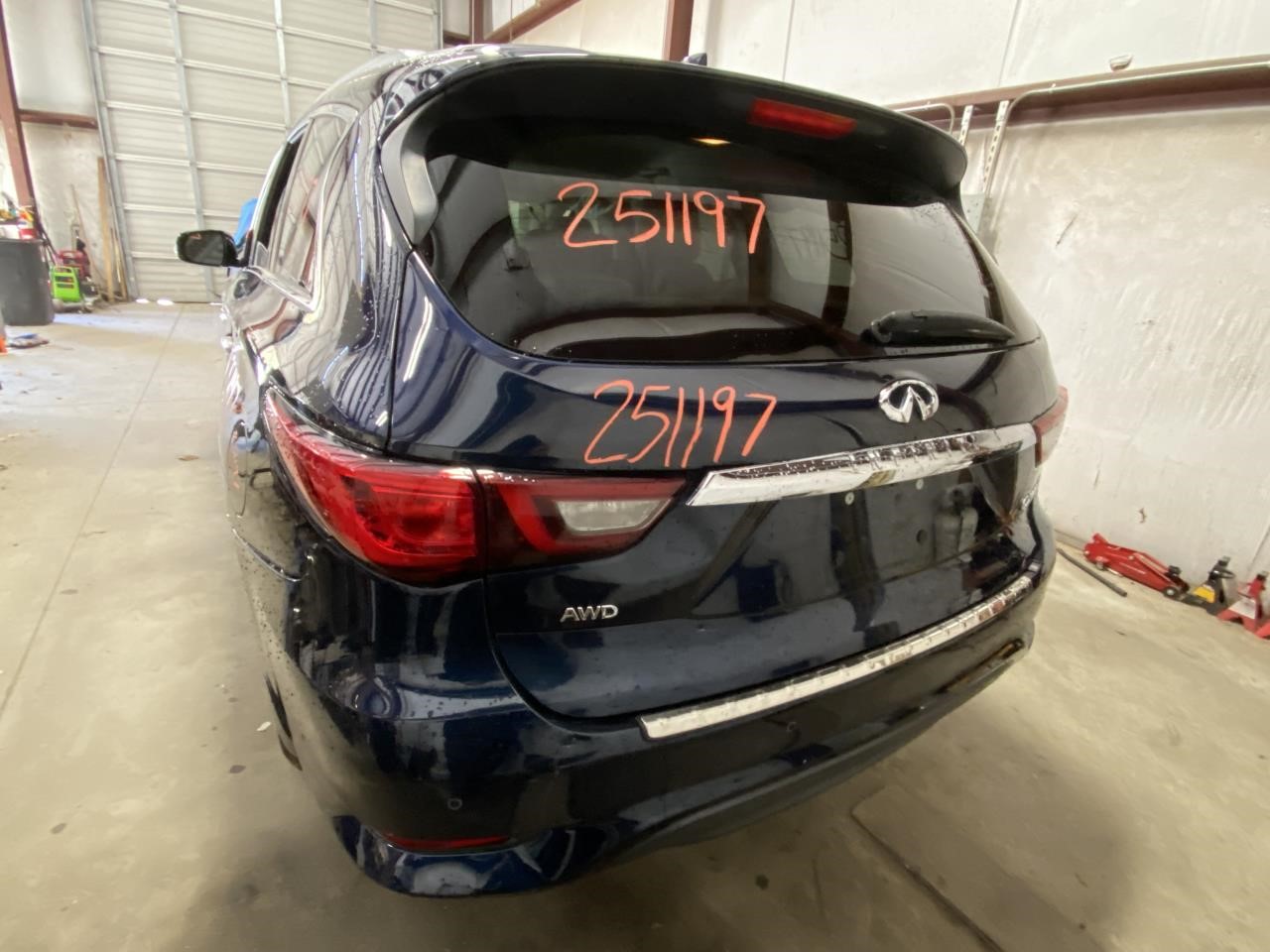 Vehicle/125808_02.jpg