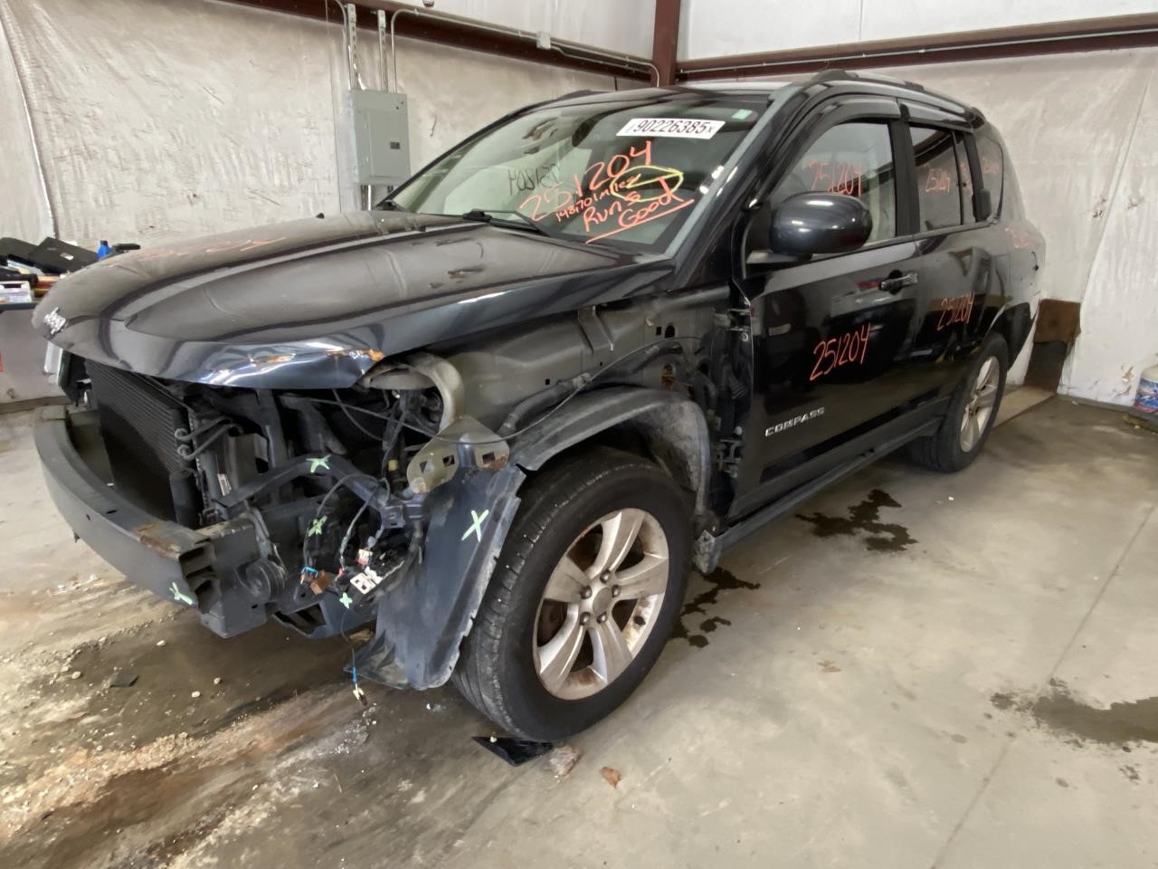 Vehicle/126022_06.jpg