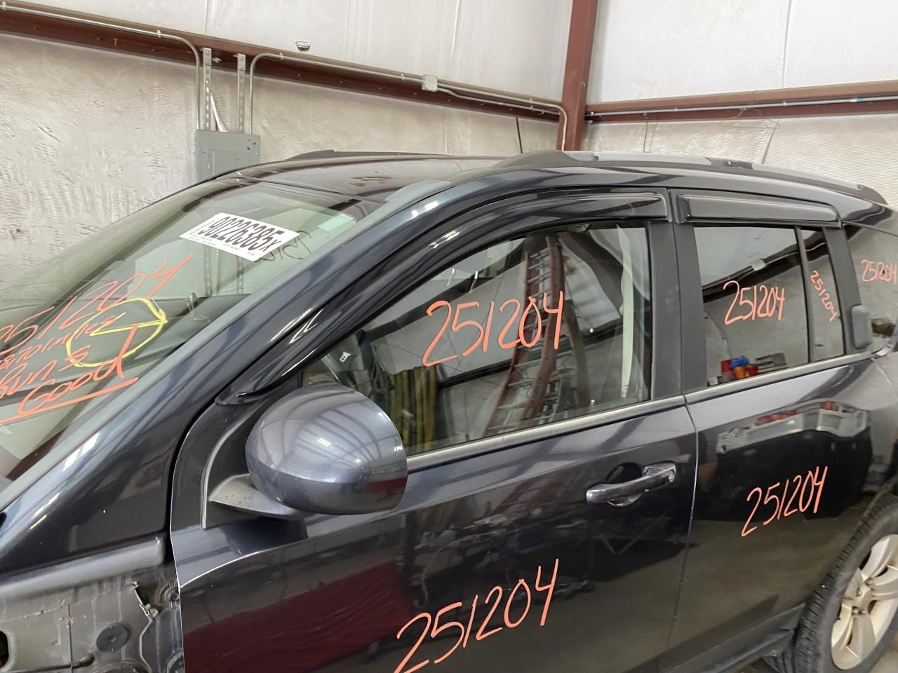 Vehicle/126022_07.jpg