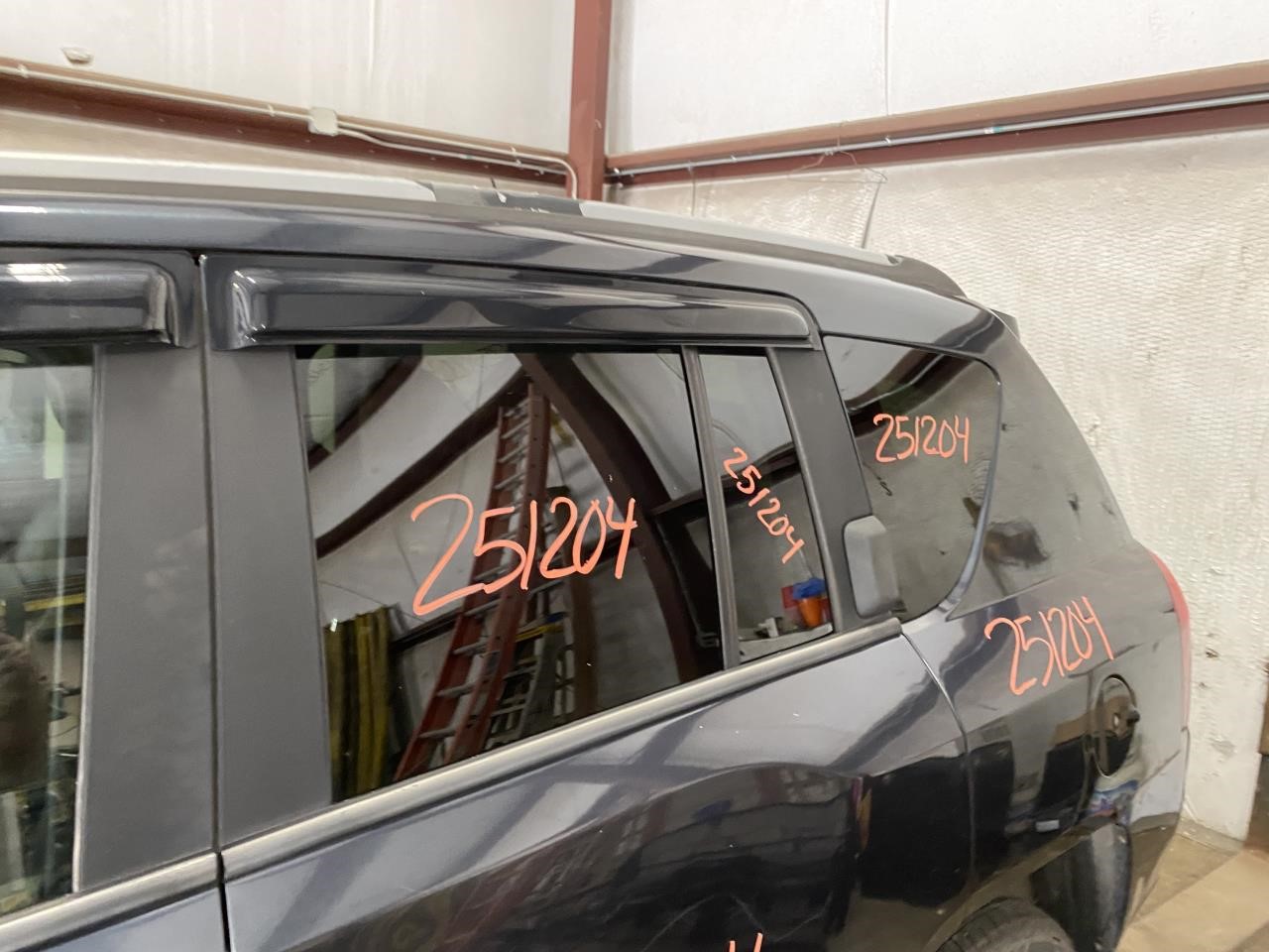 Vehicle/126022_09.jpg