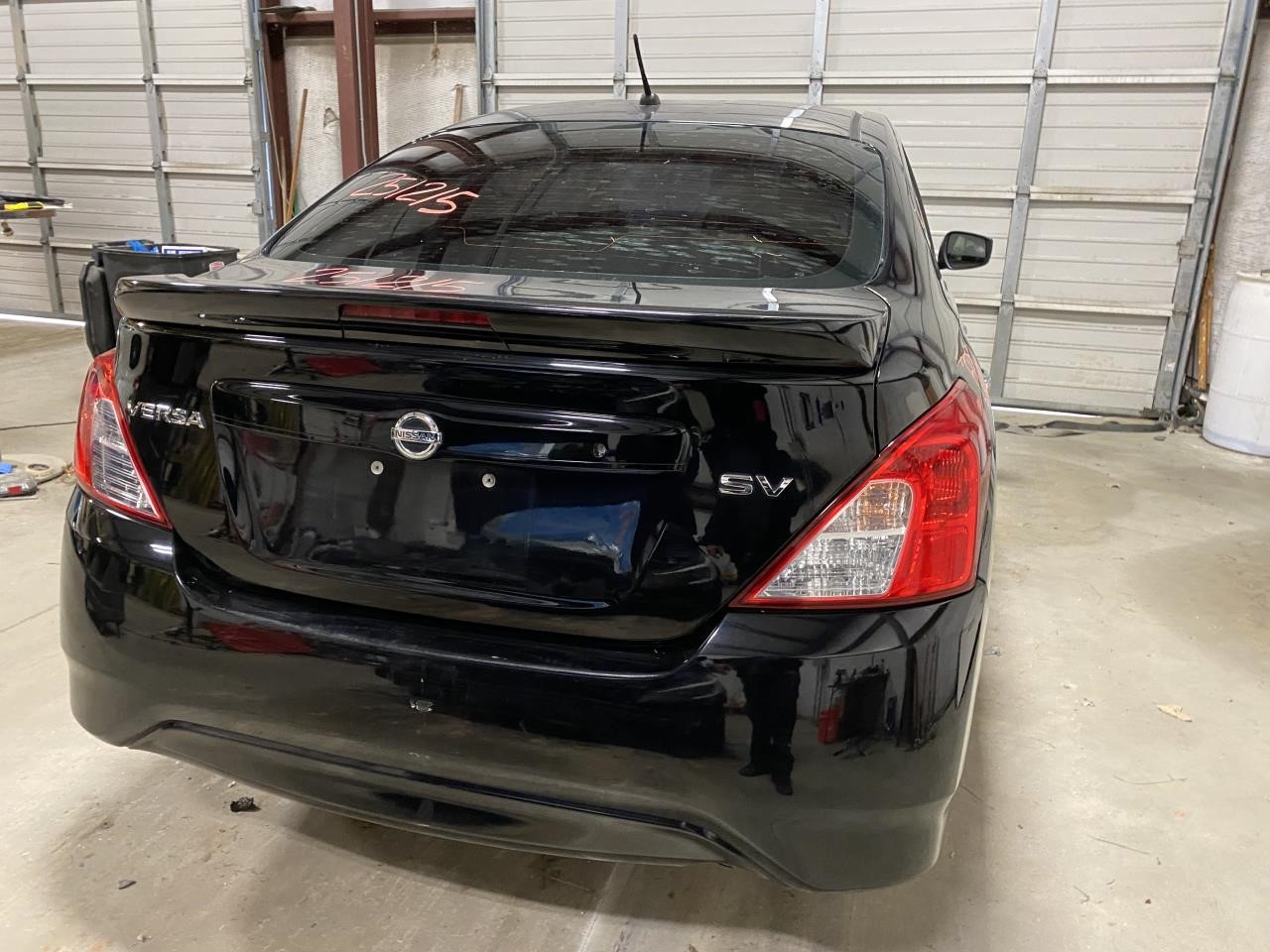 Vehicle/126042_03.jpg