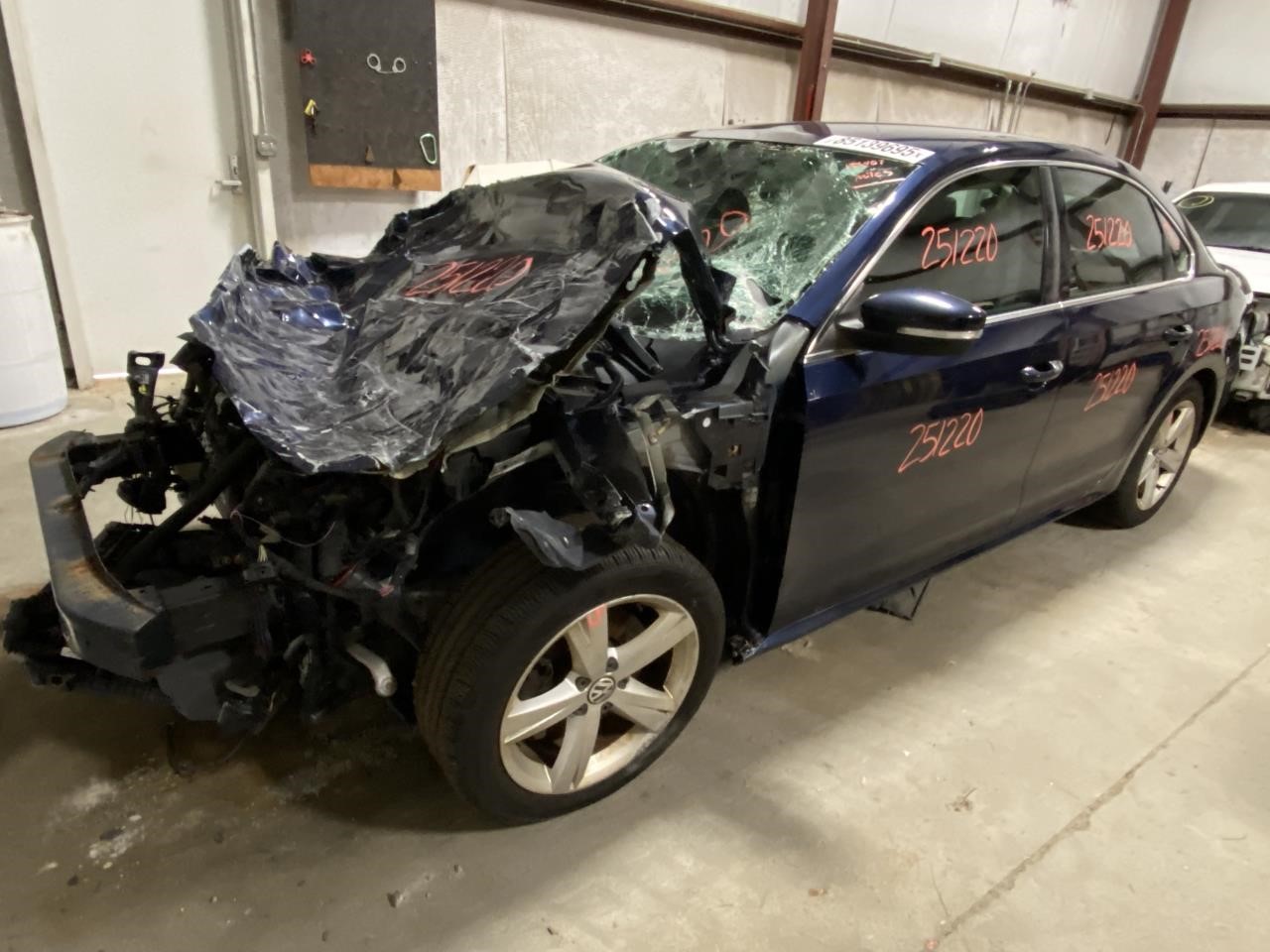 Vehicle/126047_05.jpg