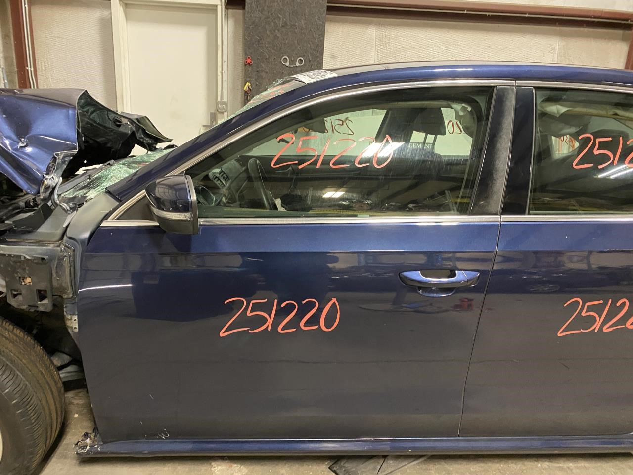 Vehicle/126047_06.jpg