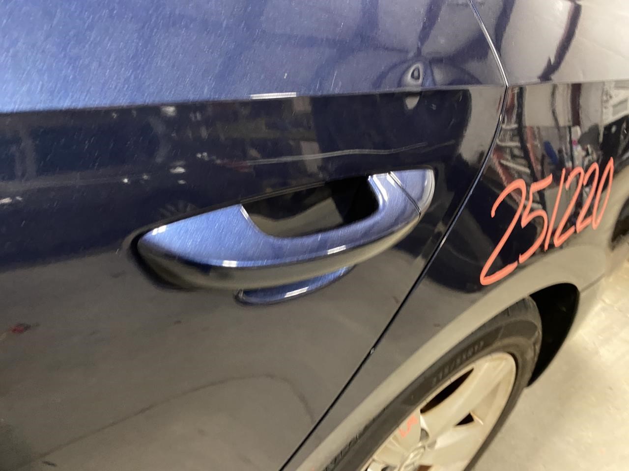 Vehicle/126047_08.jpg